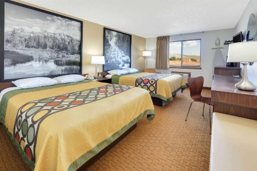 Super 8 by Wyndham Cody image 24