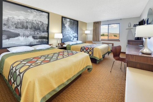 Super 8 by Wyndham Cody image 43