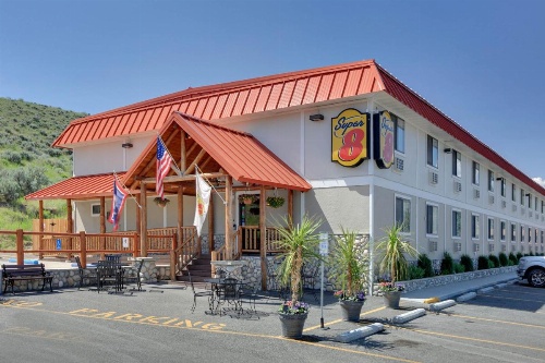 Super 8 by Wyndham Cody image 44